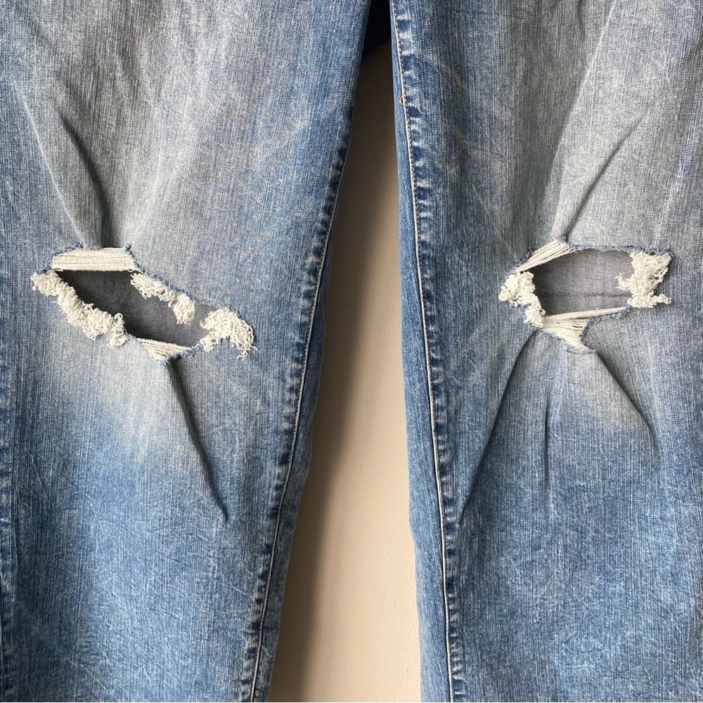 torrid Perfect Wide Leg Vintage Stretch Light Blue Distressed Jeans Women’s 16 - Picture 4 of 11